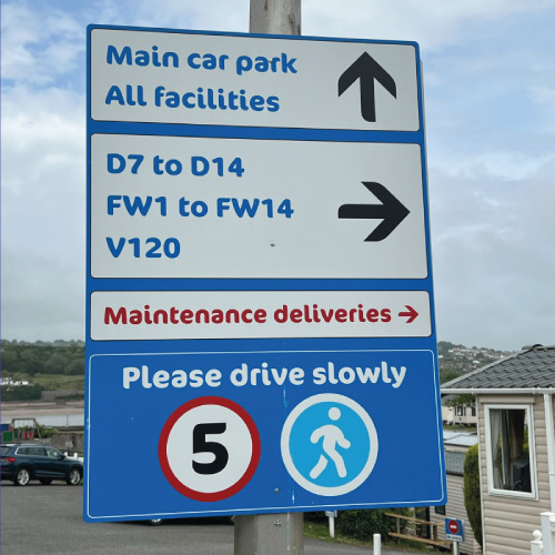 Directional sign towards holiday homes